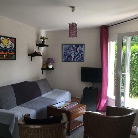appartement proche mer avec jardin ensoleillé Houlgate Exterior foto