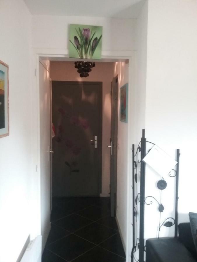 appartement proche mer avec jardin ensoleillé Houlgate Exterior foto